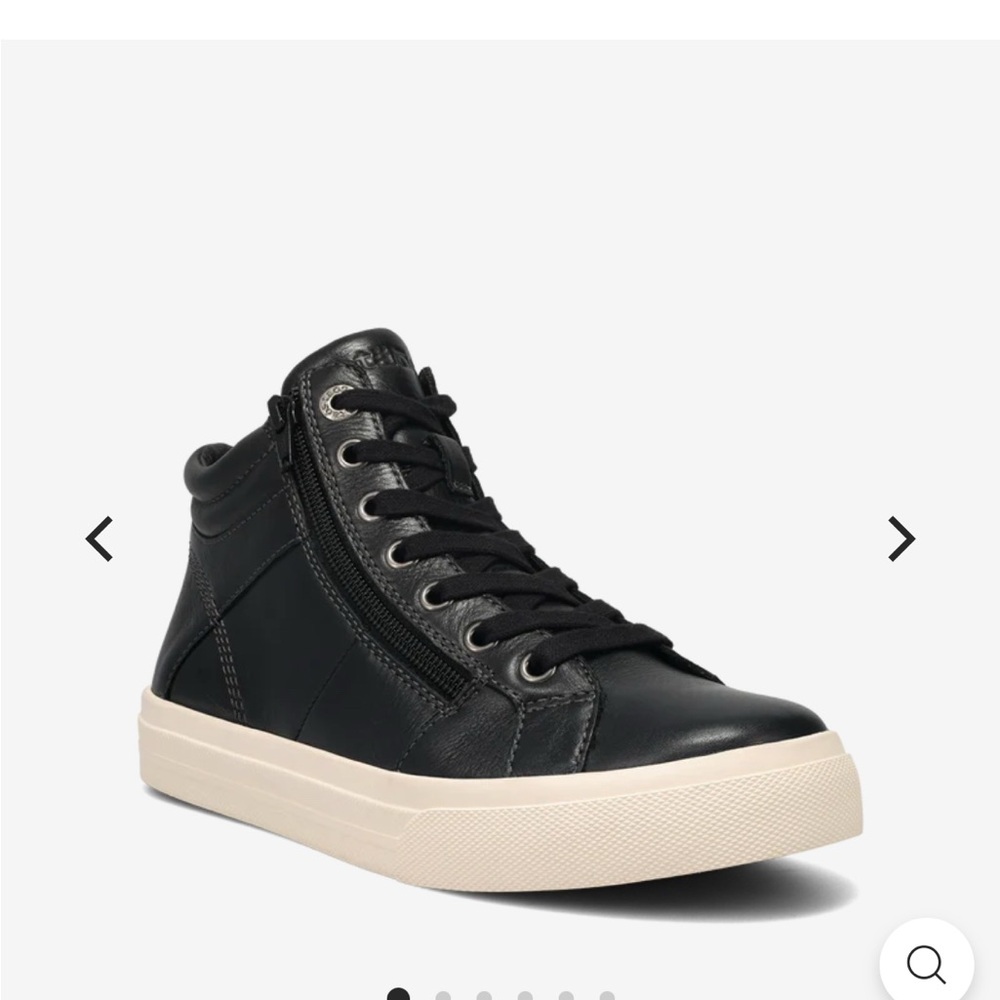 Taos Women’s Black High-Top Sneakers